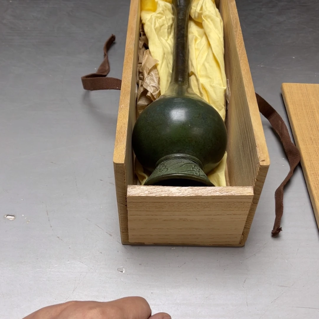 瓷片用****7密密麻麻地排列着一个大