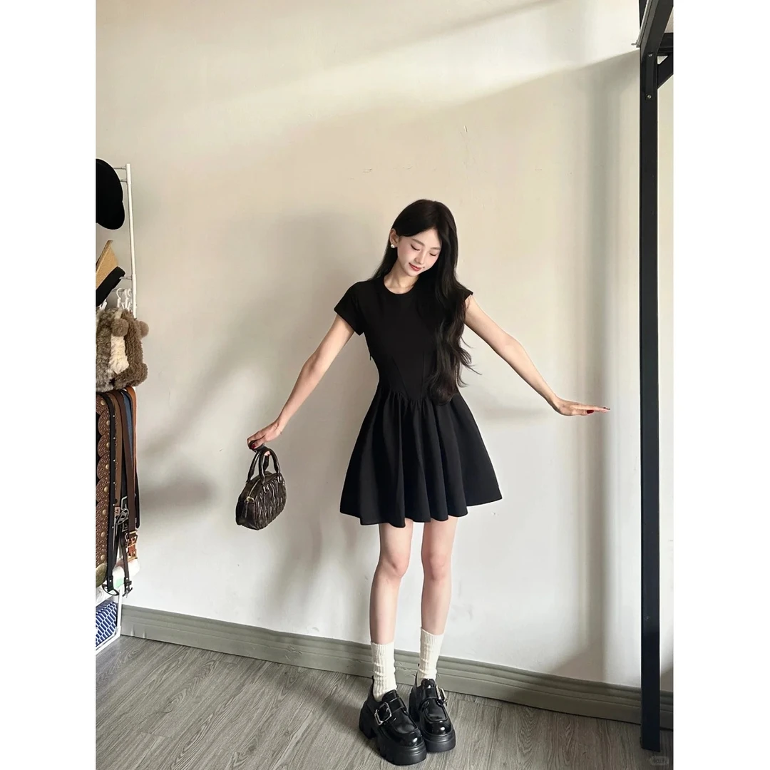 黑色鱼骨连衣裙收腰小黑裙套装裙子女夏季小个子a字短裙辣妹气质