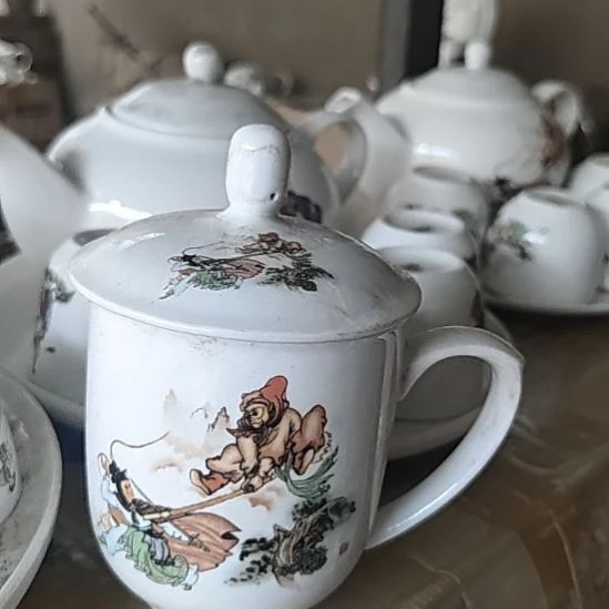 库存微瑕三打白骨精杯一个