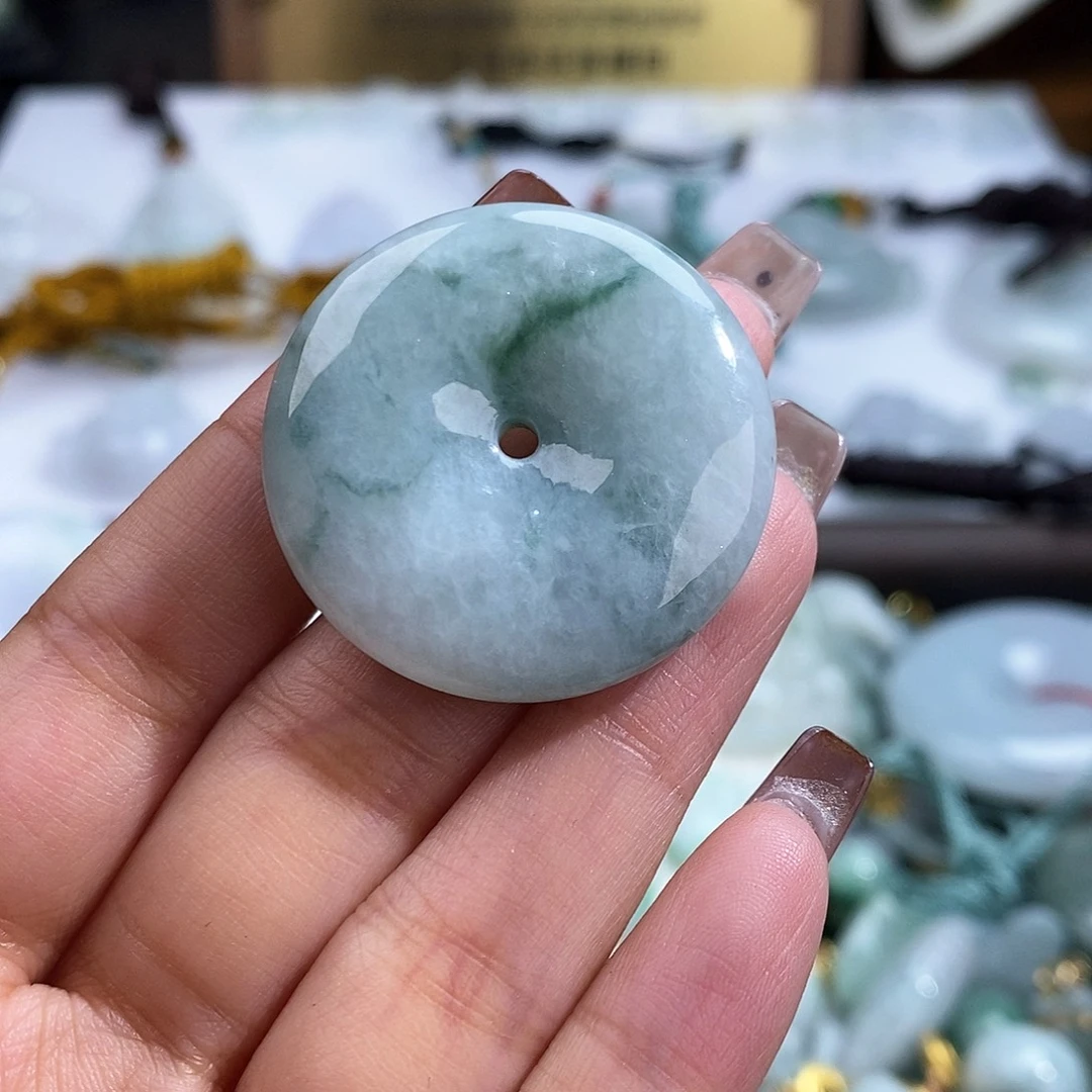 翡翠未镶嵌颈饰4598