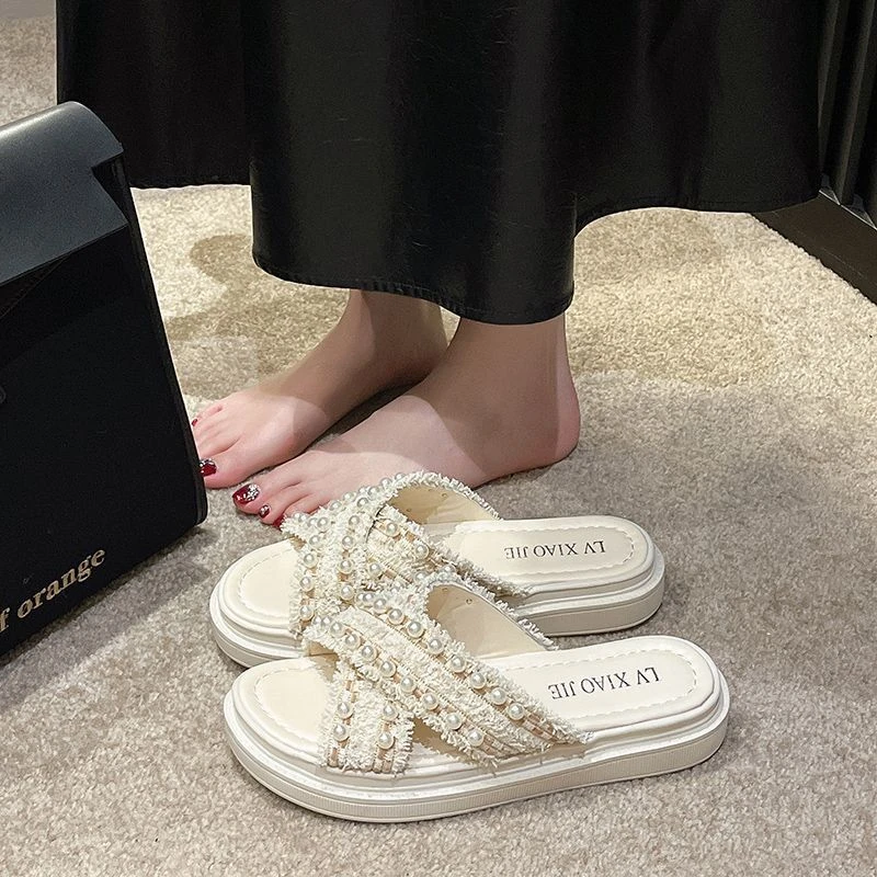 SAGGYKK/闪瑶「顺丰包邮」仙女小香风珍珠拖鞋女夏季外穿厚底一字拖