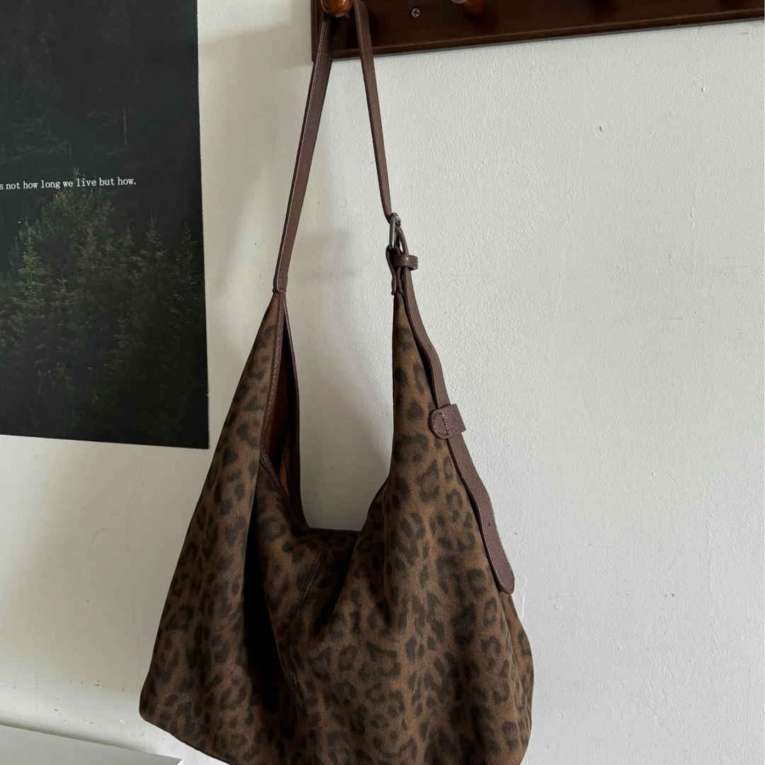 韩系ins风大容量豹纹单肩托特包2025秋冬新款复古百搭通勤斜挎包