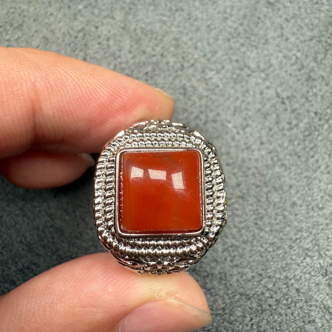 天然原矿南红玛瑙镂空镶嵌戒面戒指男款时尚多样性发货精致