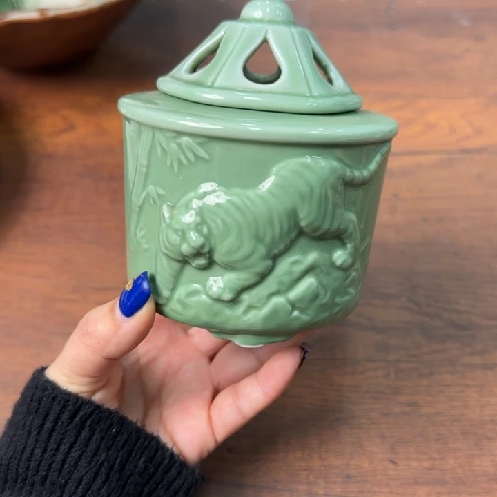 孤***身一个陶瓷物件哈哈哈