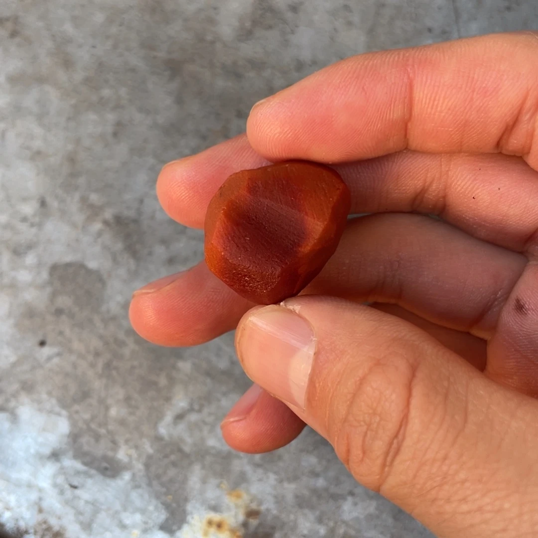 未镶嵌配饰南红玛瑙