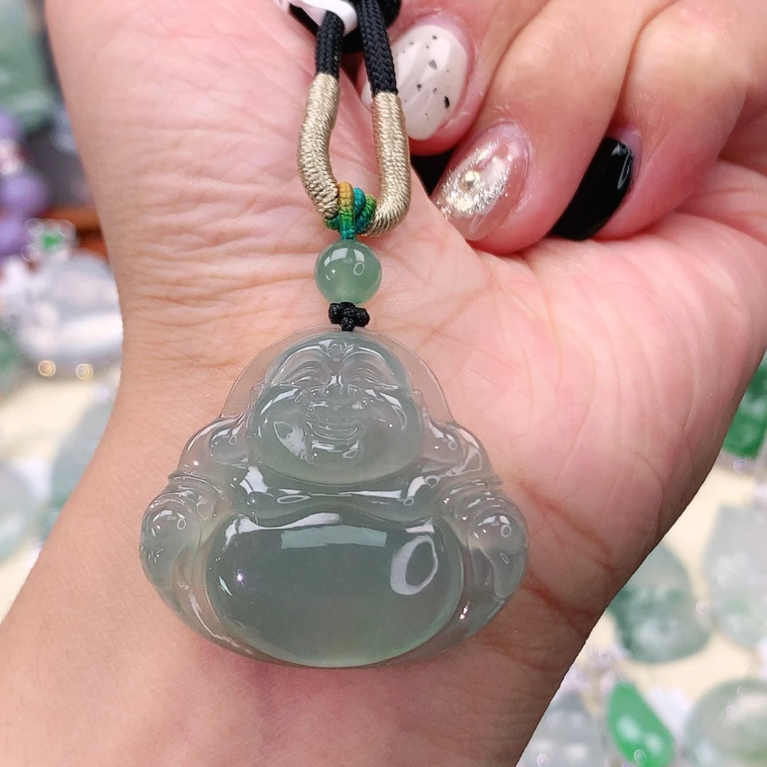 翡翠未镶嵌颈饰佛公