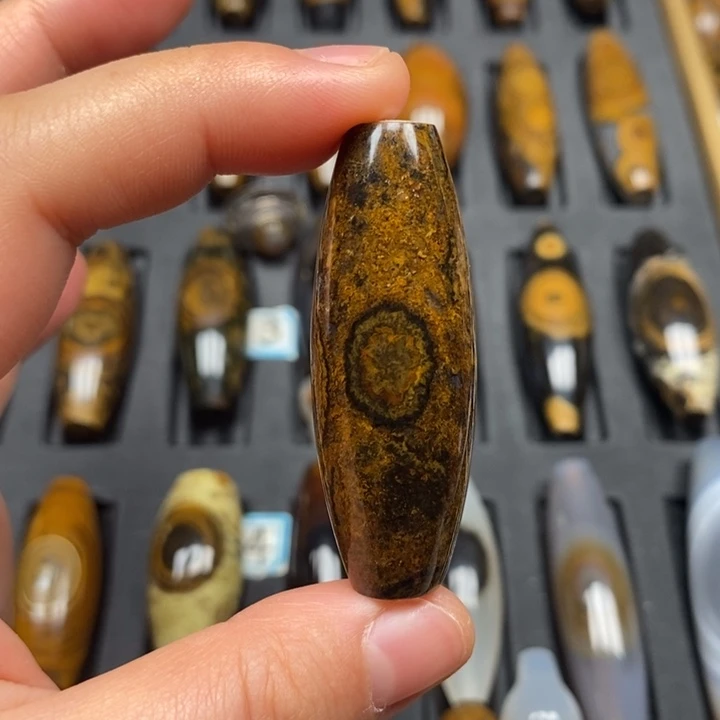 玛瑙/玉髓颈饰未镶嵌精*