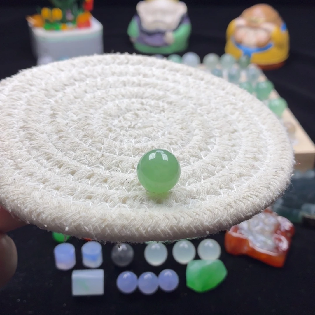 翡翠未镶嵌手链12.5满色圆珠