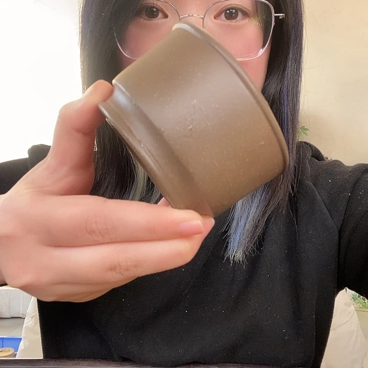 紫砂茶宠蟹壳青马蹄杯