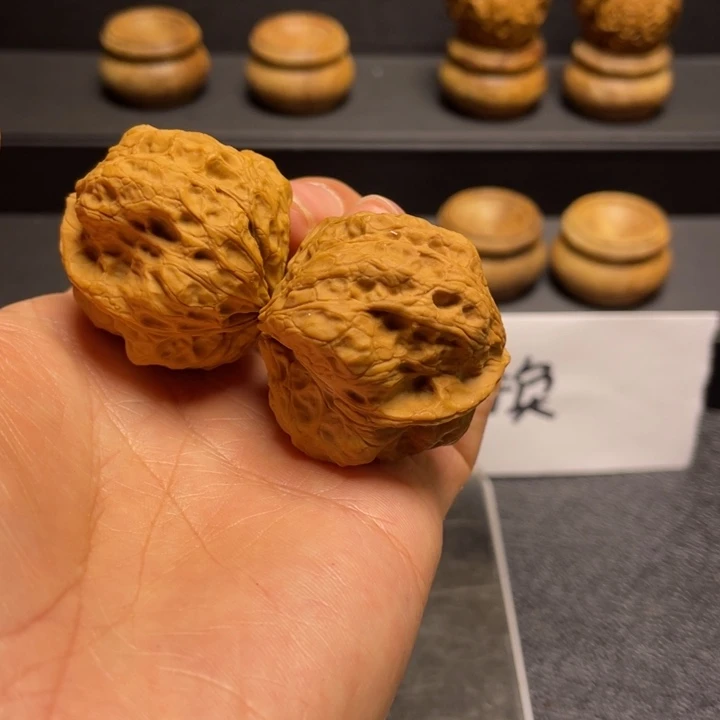 文玩核桃吊坠F青蛙王子38