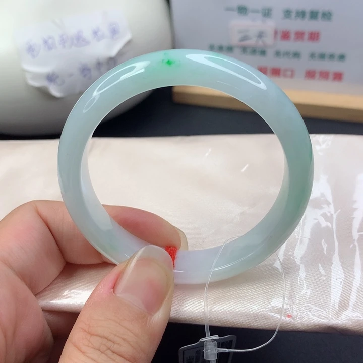 未镶嵌手镯翡翠5152