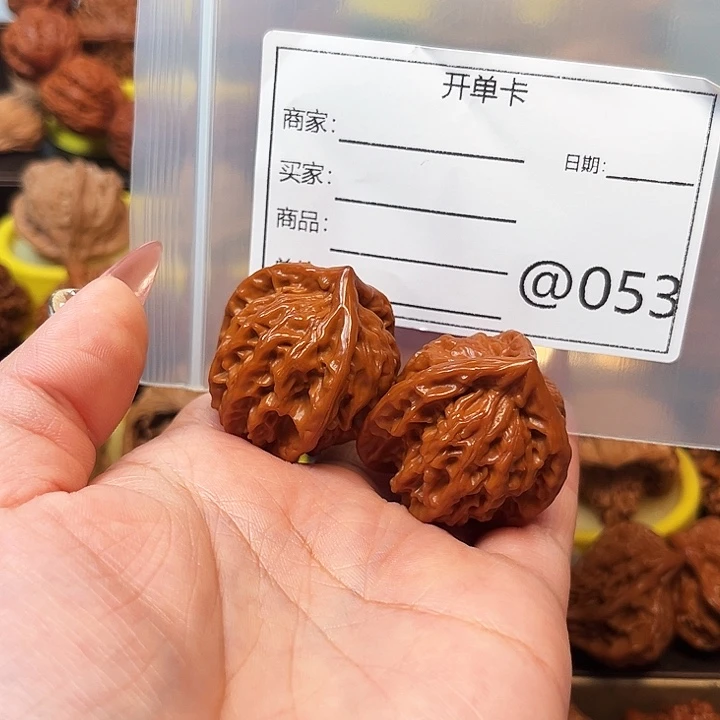 亮***爺吊坠桃核三棱11111