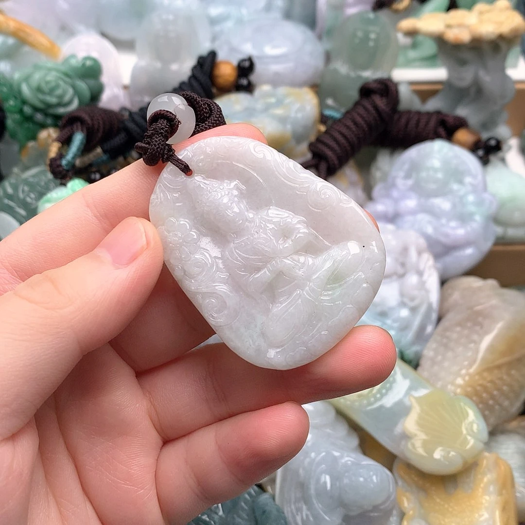 吊坠(不含链)未镶嵌翡翠