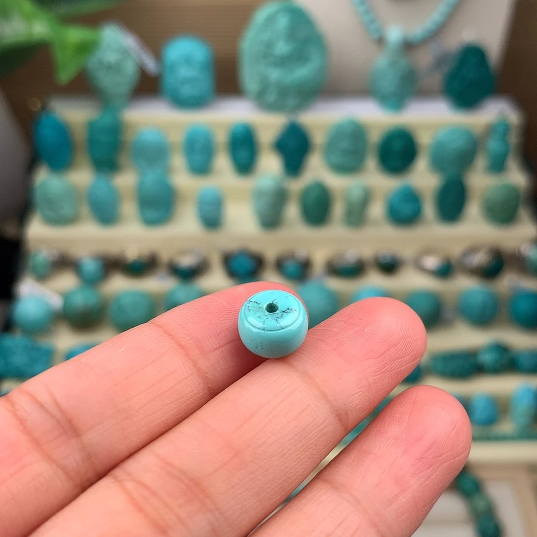 绿松石未镶嵌珠宝奇石9