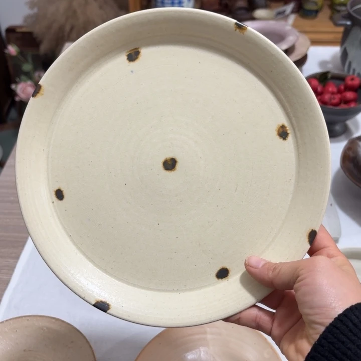 陶阿沐米白锈点圆盘