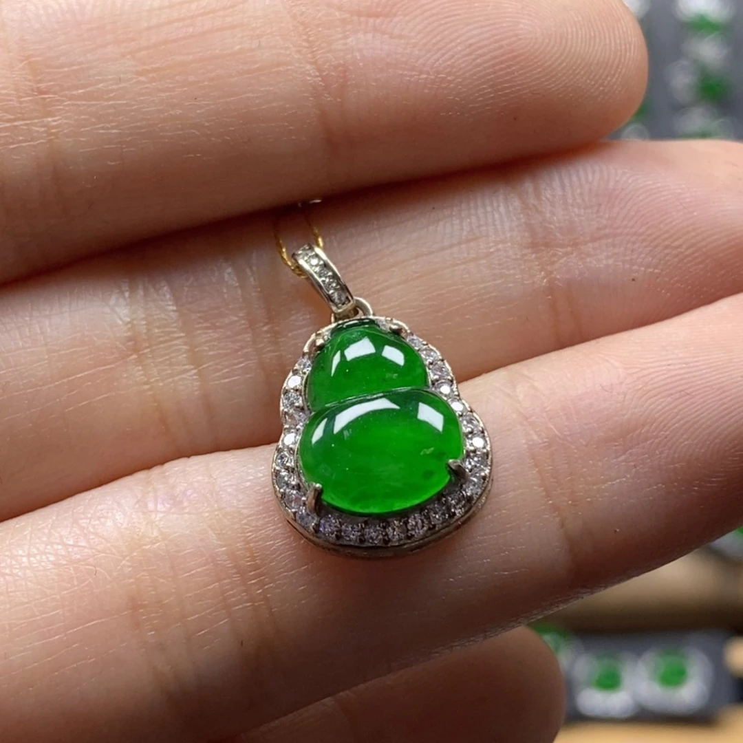 颈饰银S925镶嵌翡翠连*12mm