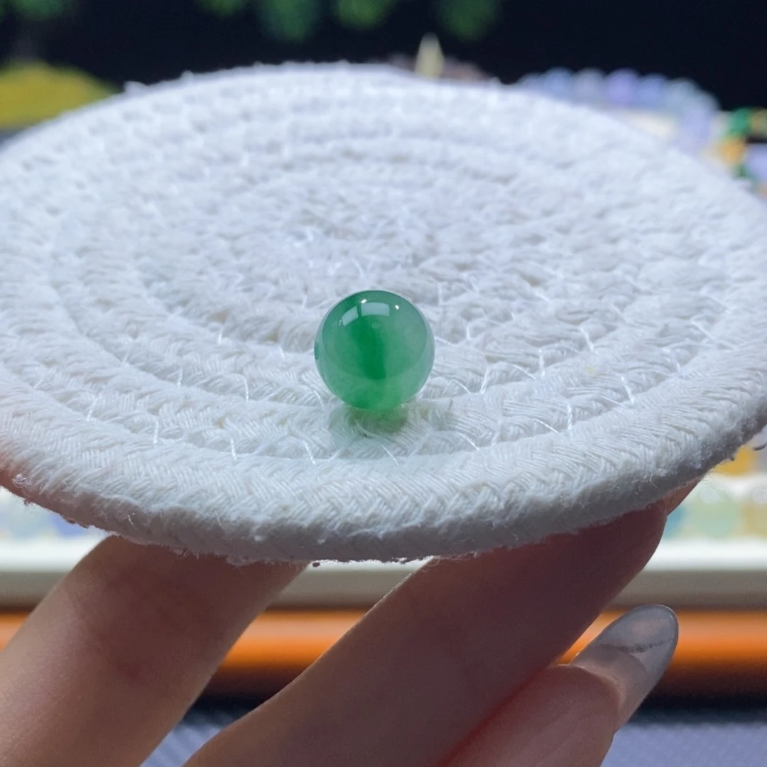 翡翠未镶嵌颈饰翡翠冰辣大色根珠11.2mm