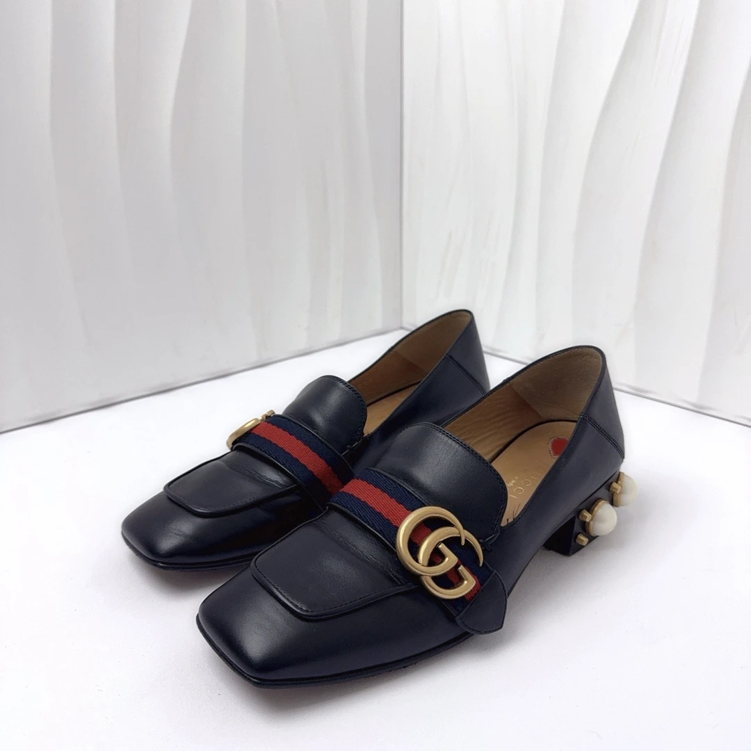 95新 GUCCI/古驰 36.5码/珍珠双G乐福鞋