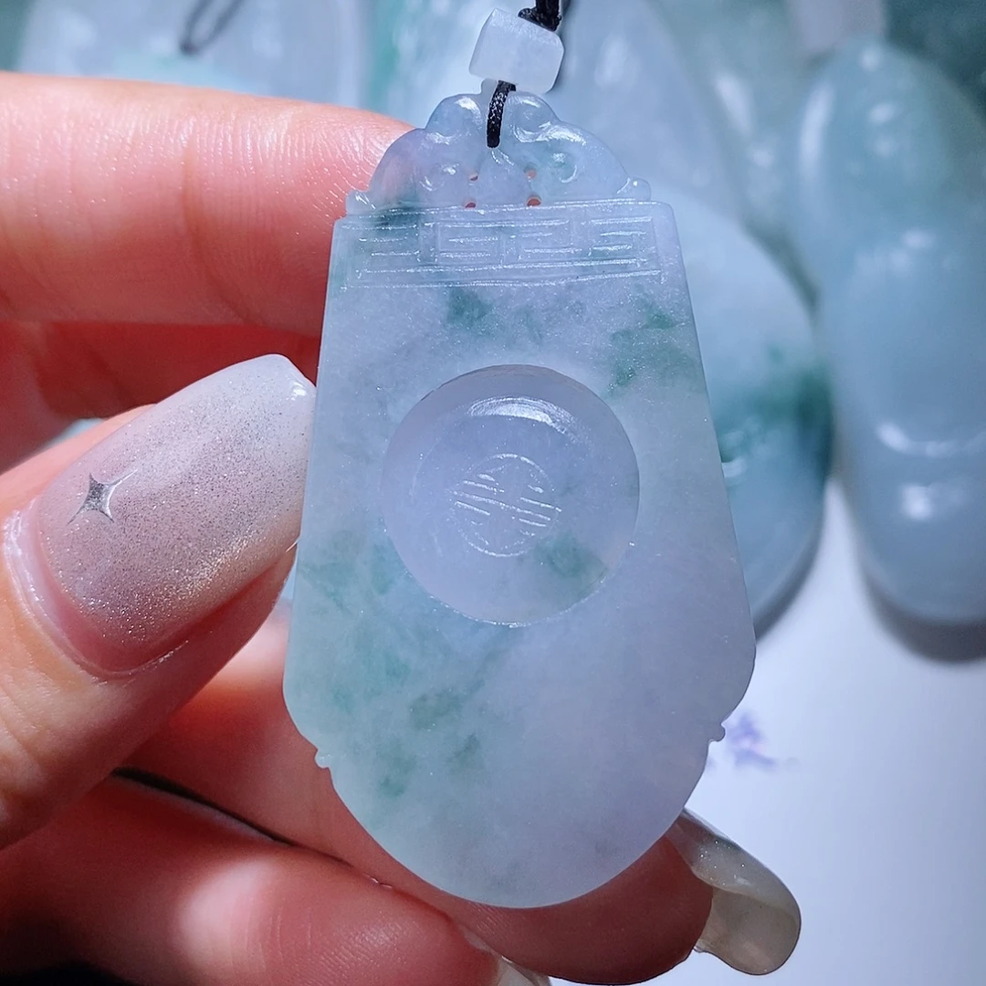 未镶嵌定制翡翠毛货付款后确认抛光
