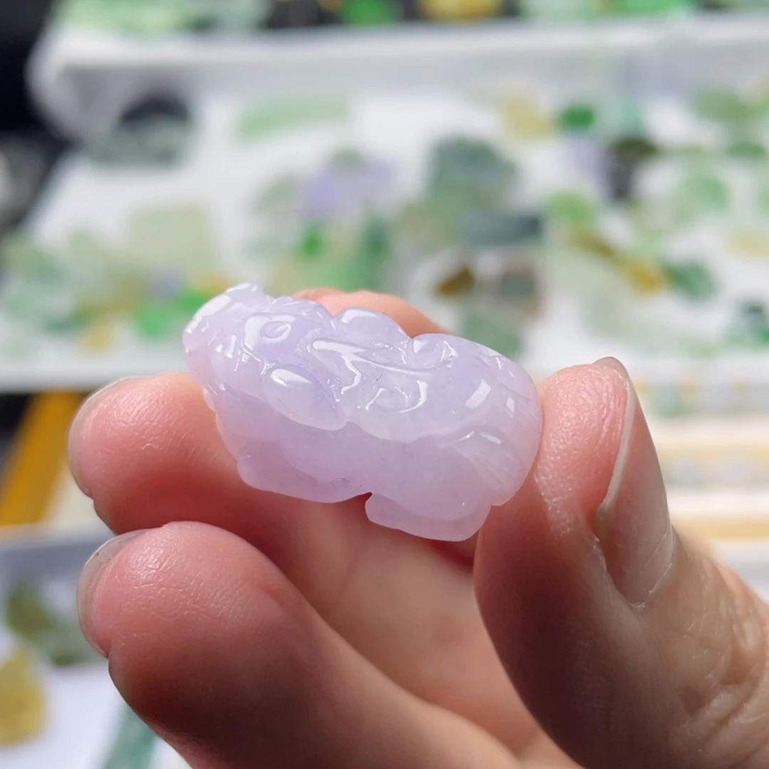 颈饰未镶嵌翡翠七*。貔貅