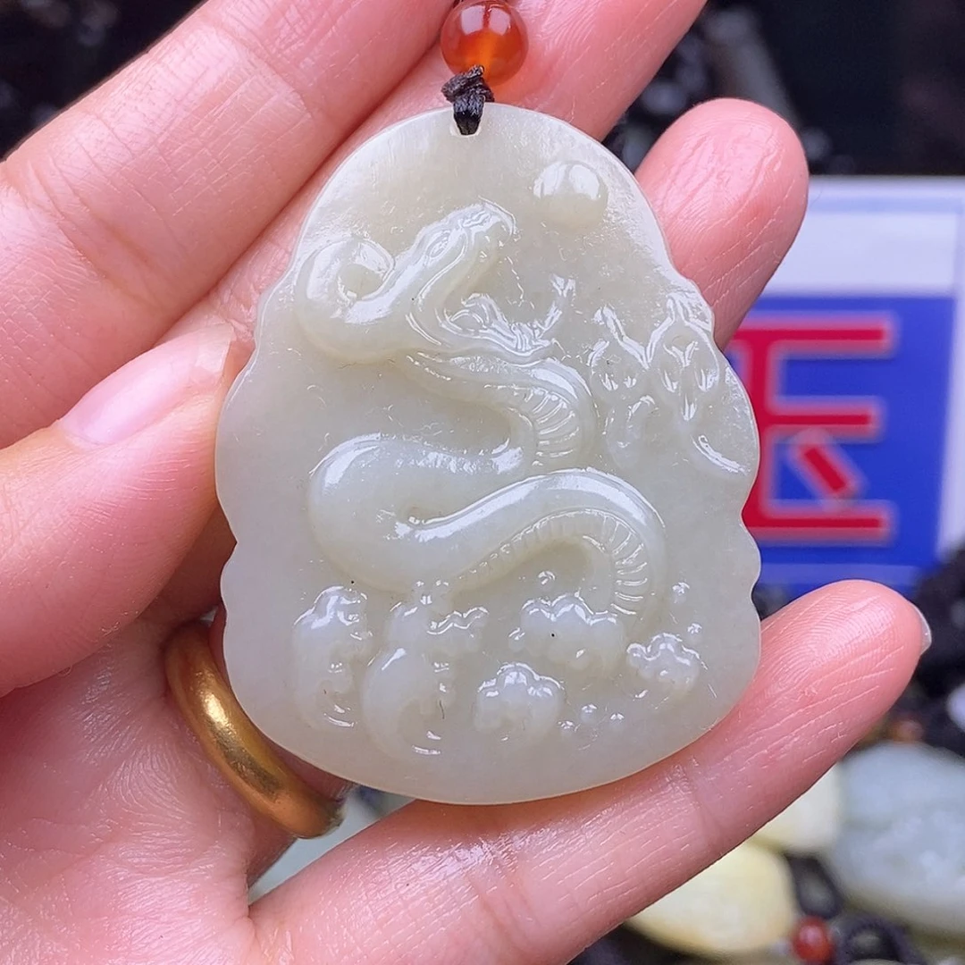 颈饰未镶嵌和田玉