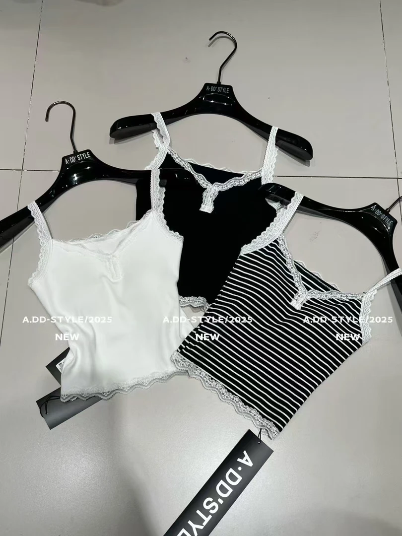 2025新款纯欲黑白条纹带胸垫蕾丝拼接背心吊带上衣女