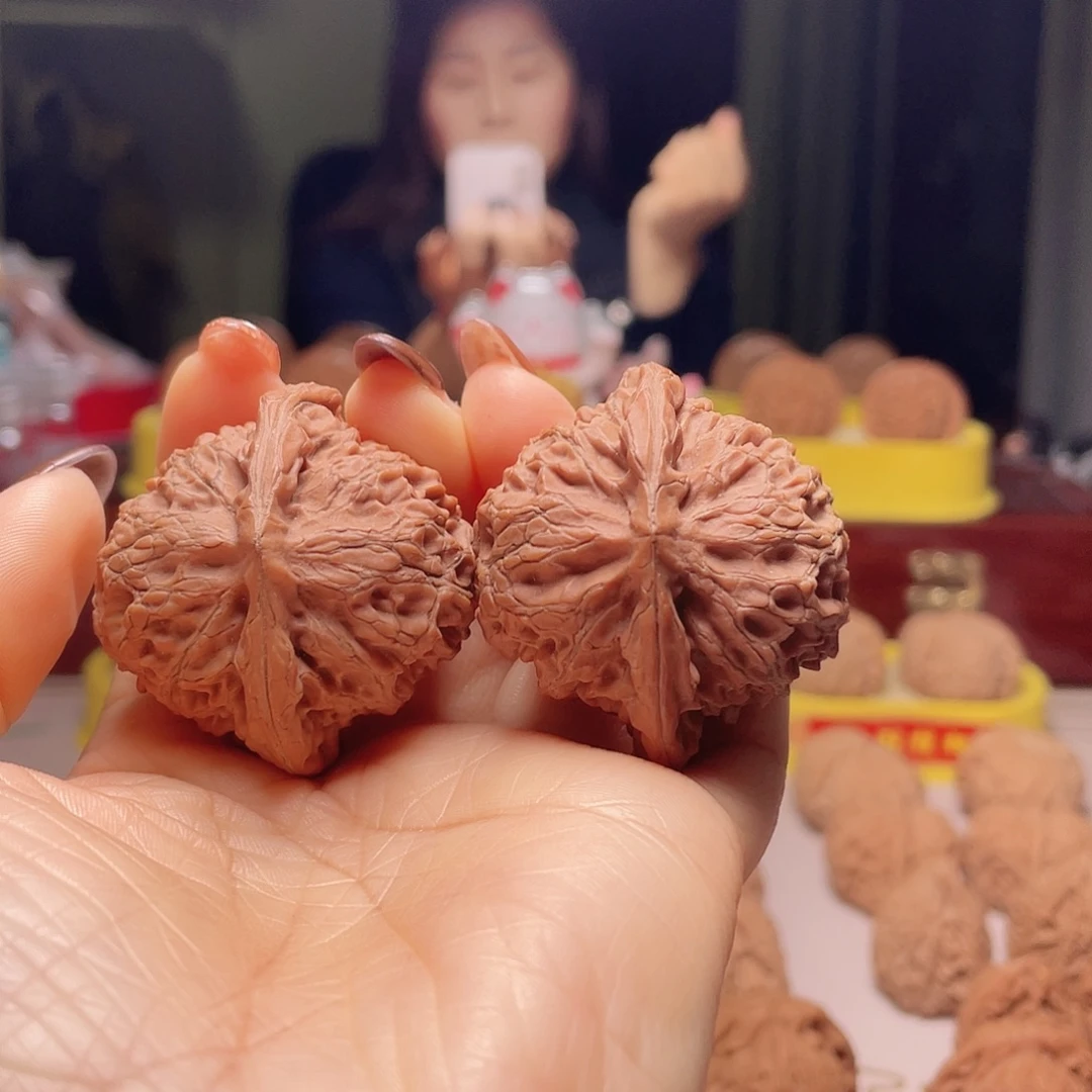 文玩核桃吊坠宫灯