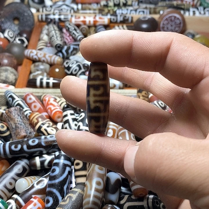 玛瑙/玉髓颈饰足银镀金镶嵌42