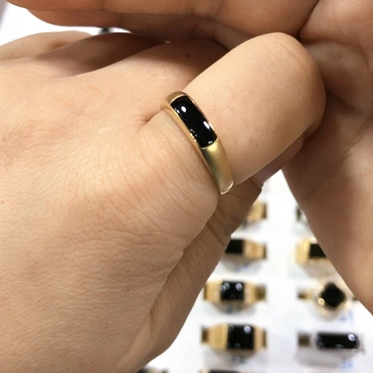 翡翠戒指18K金镶嵌缅甸天然A货翡翠