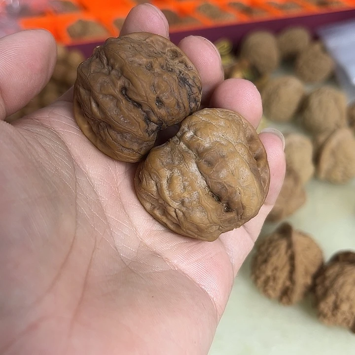 m***c文玩核桃把件瑕疵蛤蟆练手对朋友福利