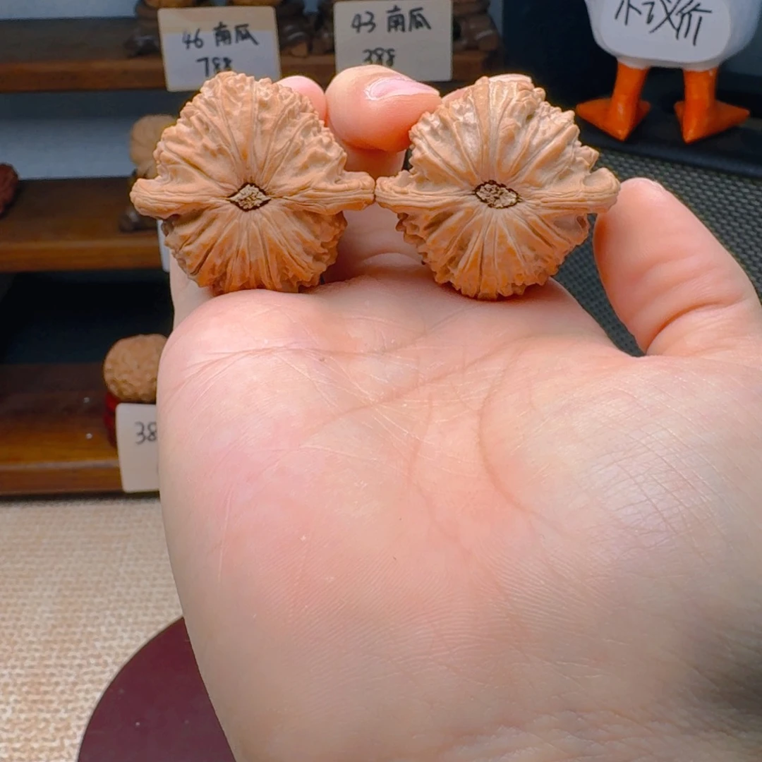 文玩核桃把件菜****r4306闷白