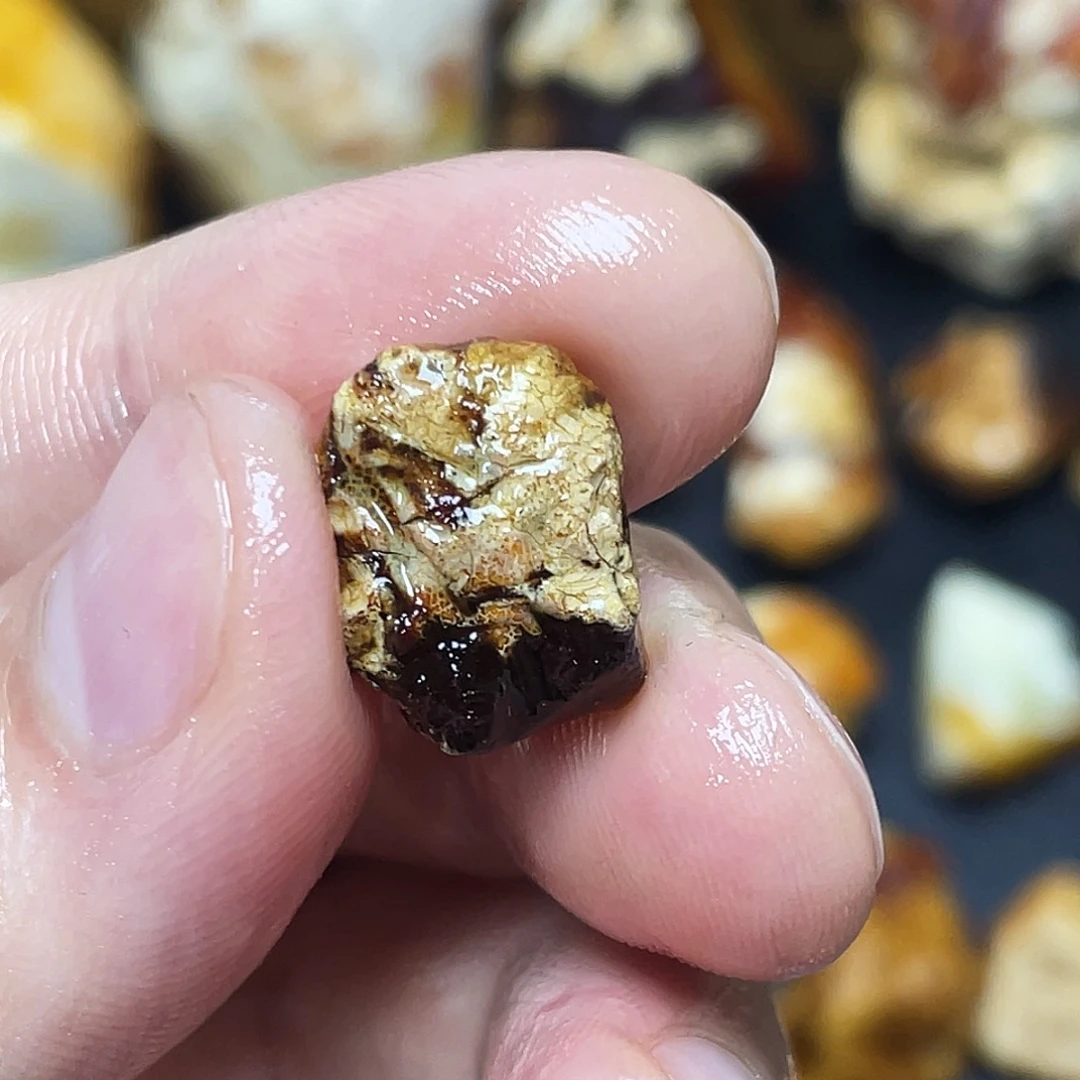 定制琥珀未镶嵌H****k定制