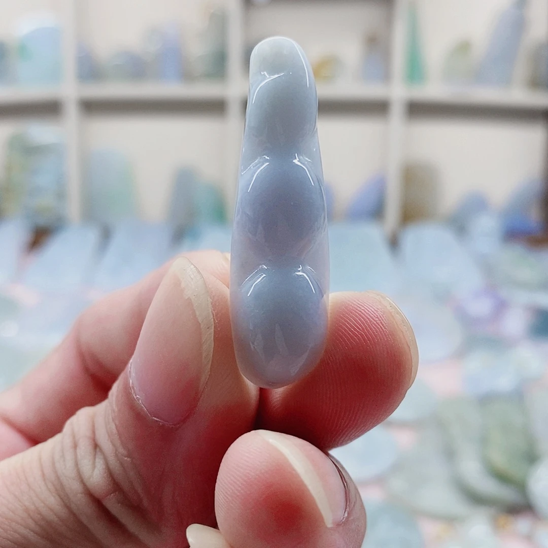 颈饰未镶嵌翡翠天然