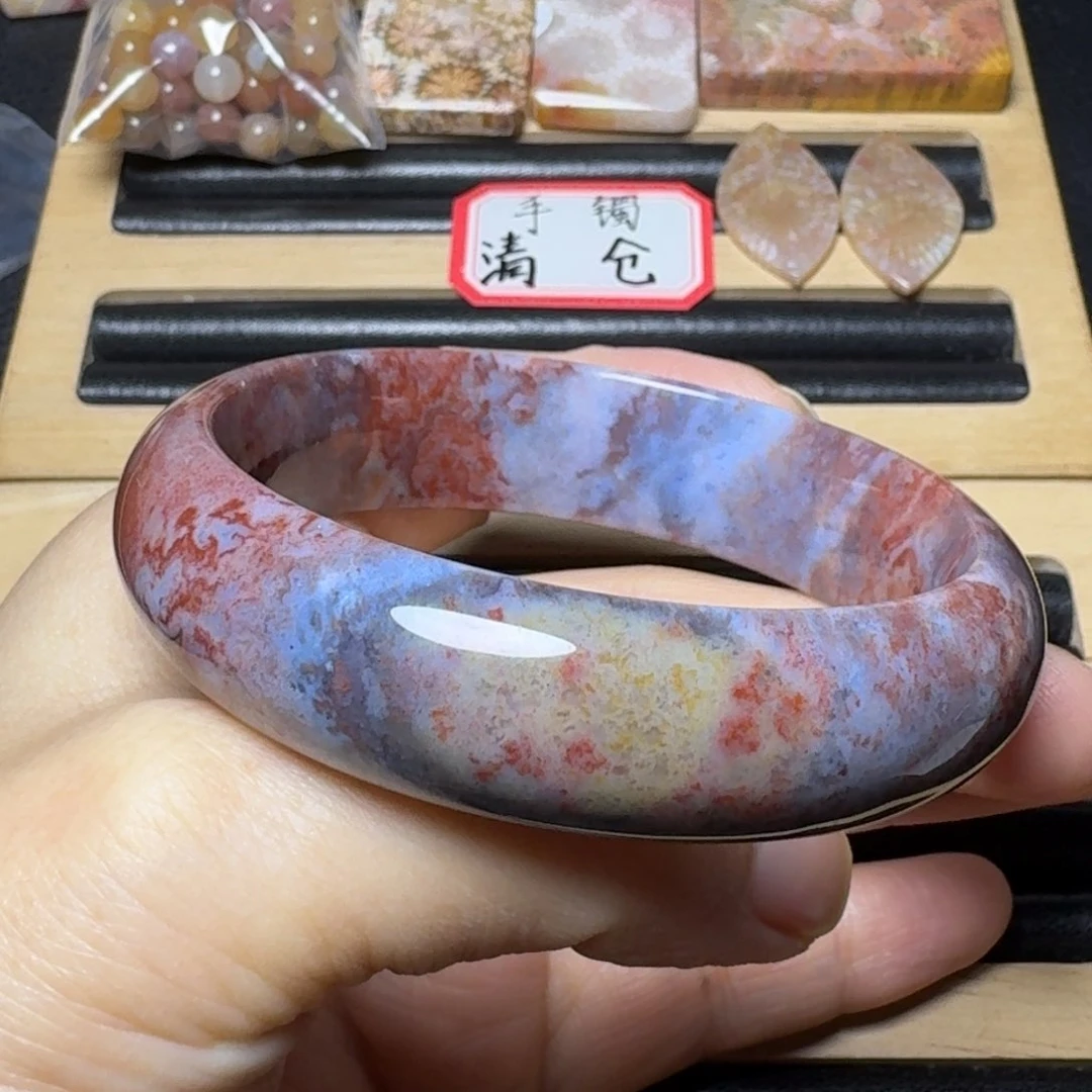 石英质玉58共生，天然色天然质未镶嵌