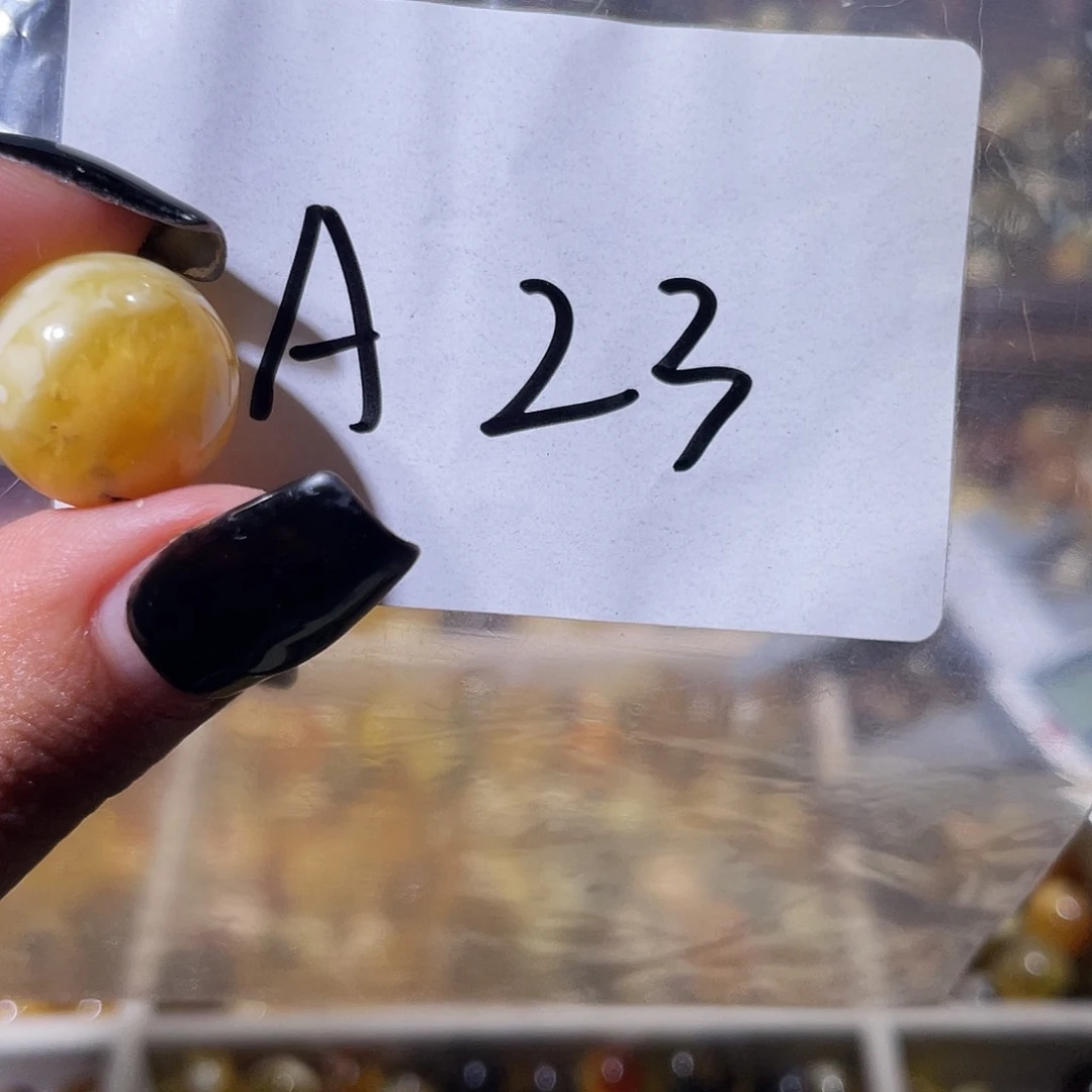 黑***丁未镶嵌琥珀裸石15.4福利