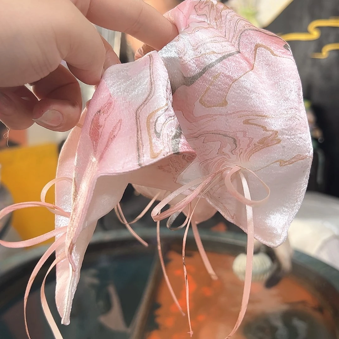 我****憨122新款方巾发圈