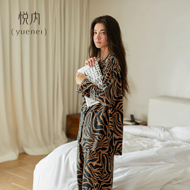 悦内睡衣女春秋季秋款纯棉长袖家居服宽松大码时尚休闲斑马纹套装