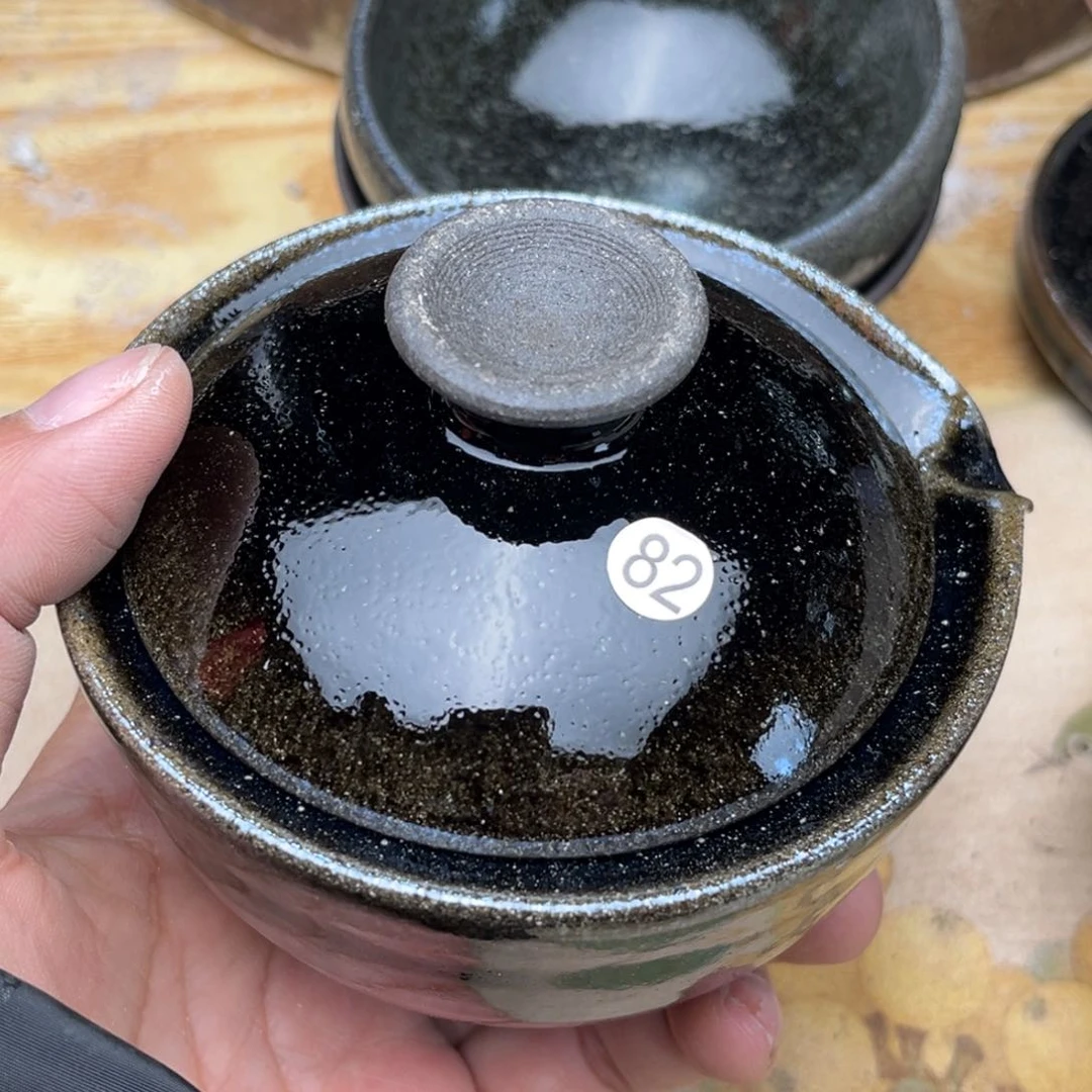 茶盏义兴龙窑坚持真柴烧