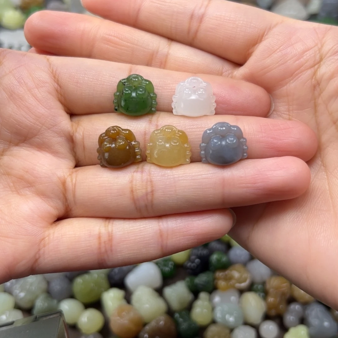 和田玉未镶嵌颈饰98一个多样性发其一