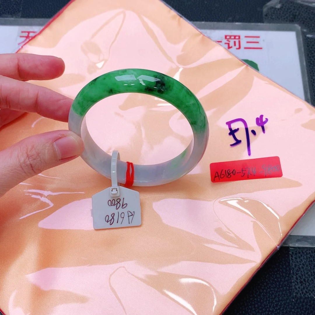 未镶嵌手镯翡翠缅甸翡翠手镯