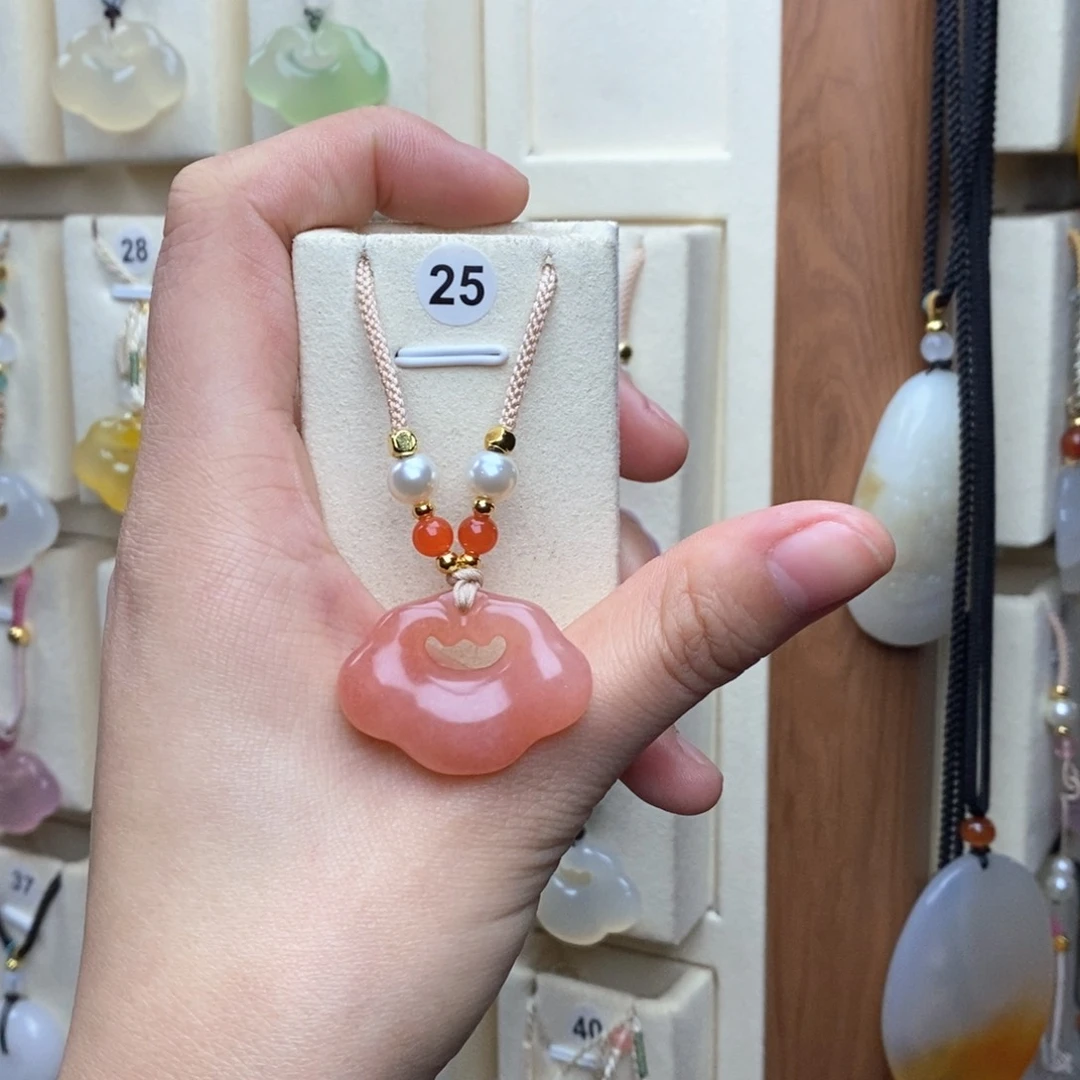 石英质玉吊坠(赠链)未镶嵌云*