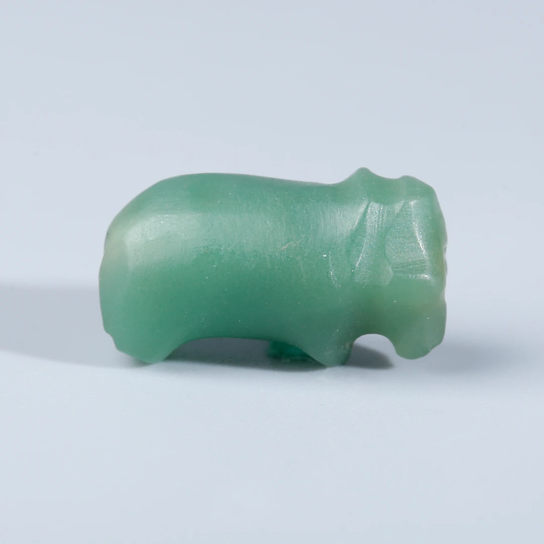 XY16-29 东南亚pyu时期地方玉大象动物珠 8*14mm