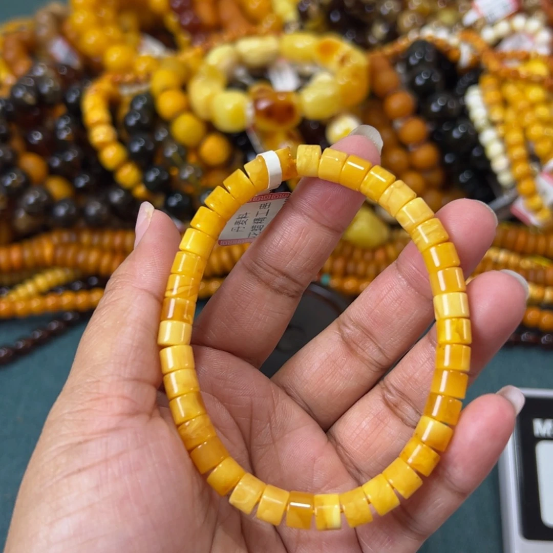 未镶嵌琥珀珠宝奇石23