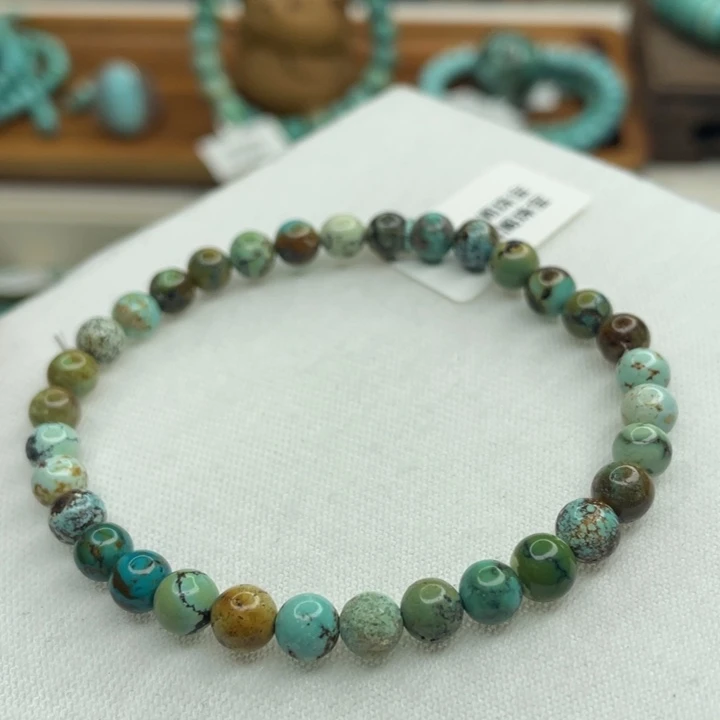 绿松石未镶嵌珠宝