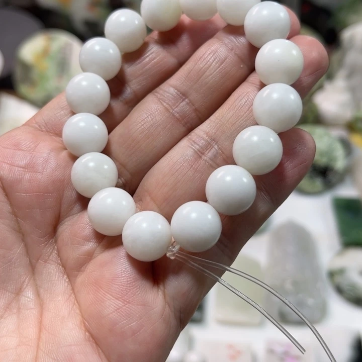 独山玉未镶嵌颈饰卡12