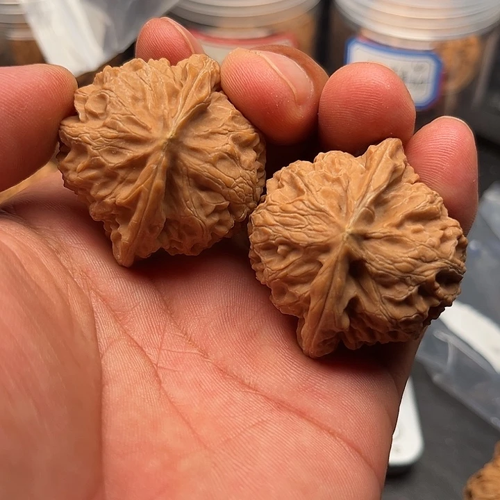 文玩核桃把件宫灯42