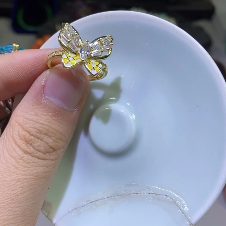 瓷片宝贝哈哈哈哈哈哈哈哈