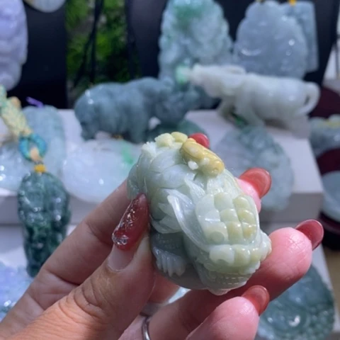 【闪购商品】颈饰未镶嵌翡翠龙龟