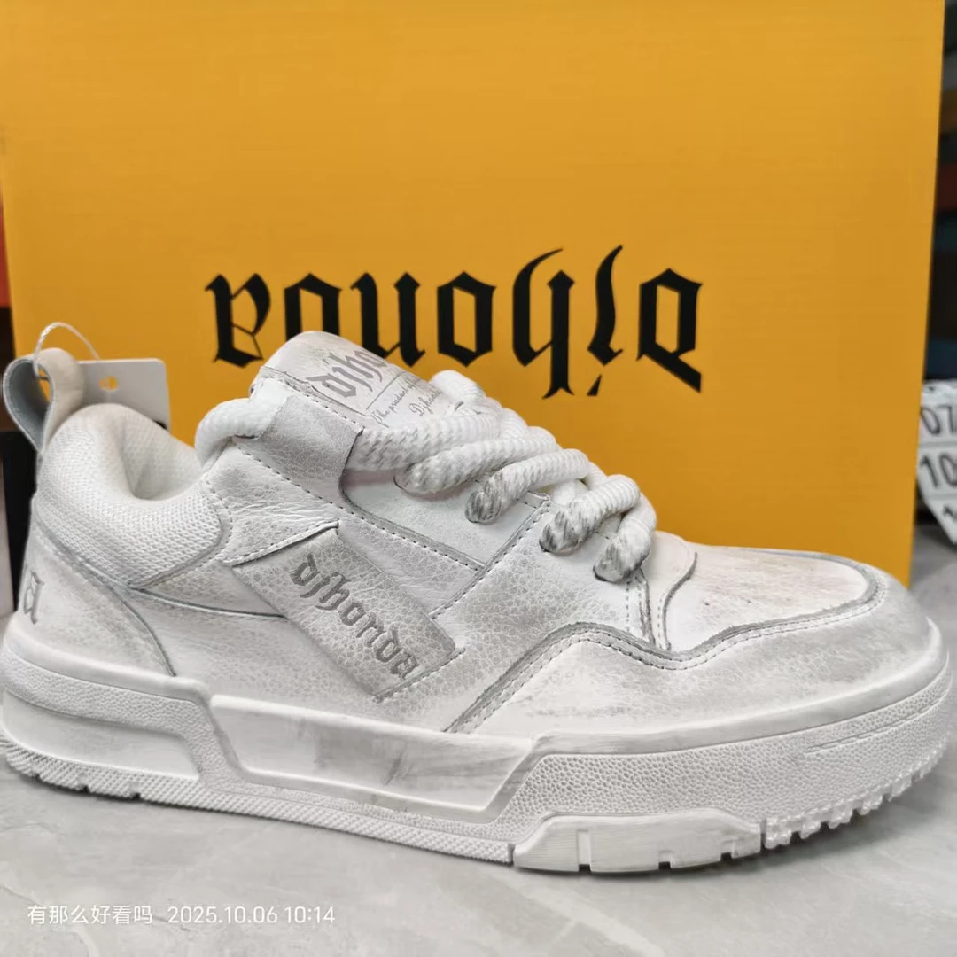 4502 白色  休闲百搭四季脏脏板 鞋