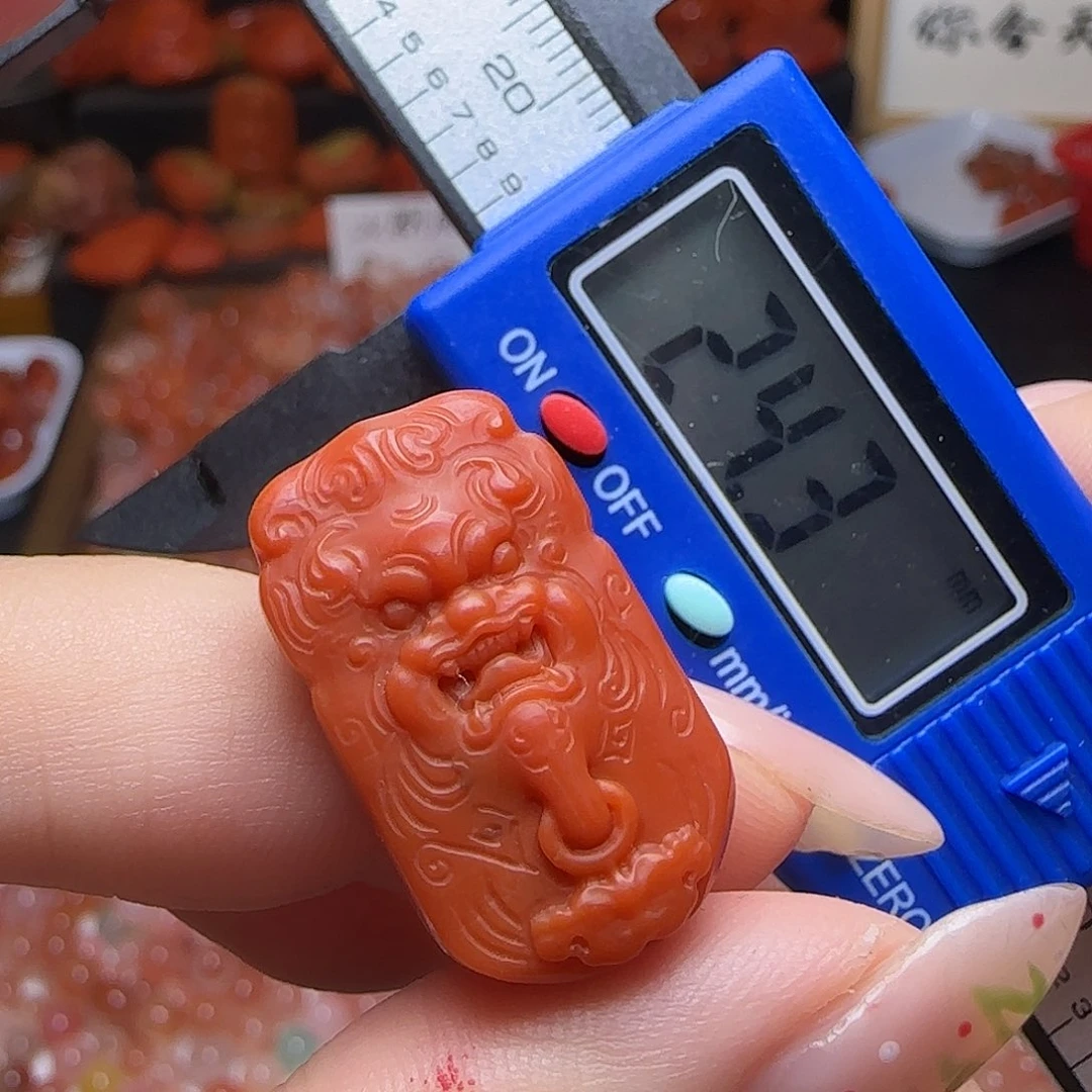 南红玛瑙未镶嵌颈饰